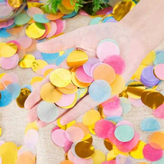 heart shape tissue paper confetti design